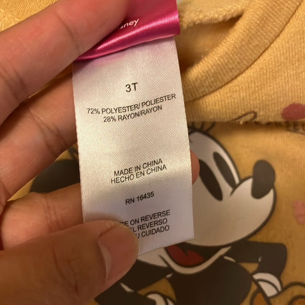 🌸 3/$15 Disney junior Minnie Mouse sweater - Picture 4 of 9